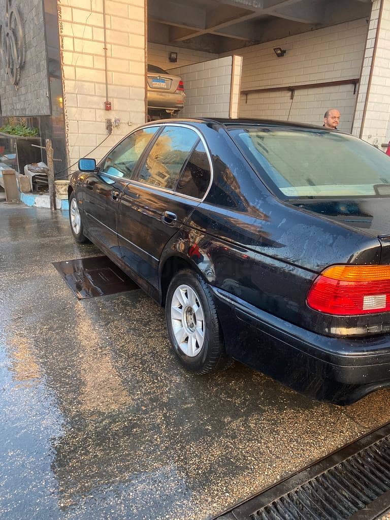 BMW 520 2002 E39 3