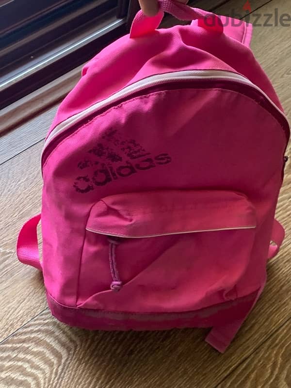 girls bags and lunch bag شنطة ظهر ولانش باج بناتي 2