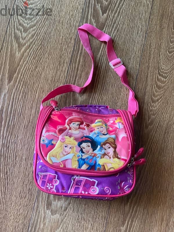 girls bags and lunch bag شنطة ظهر ولانش باج بناتي 6