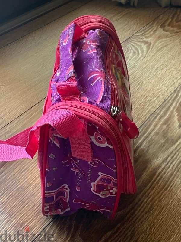 girls bags and lunch bag شنطة ظهر ولانش باج بناتي 7