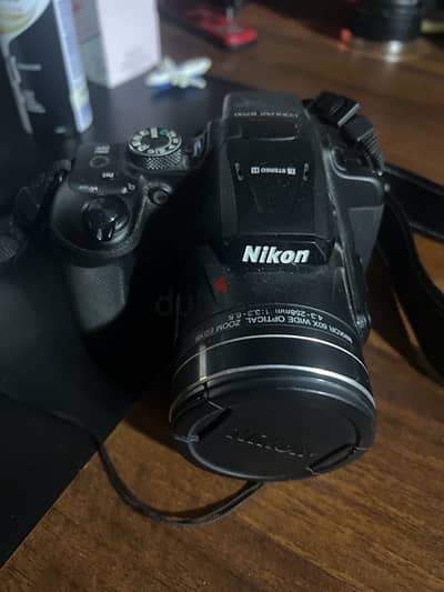 nikon coolplx b700