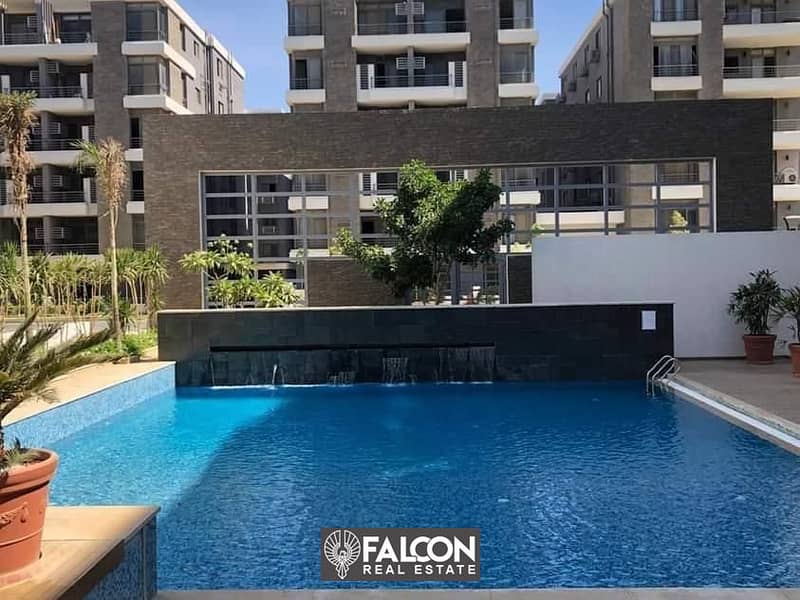 For sale apartment in a strategic location in front of Cairo Airport directly on the Suez Road   Apartment on the facade with the best location and di 1