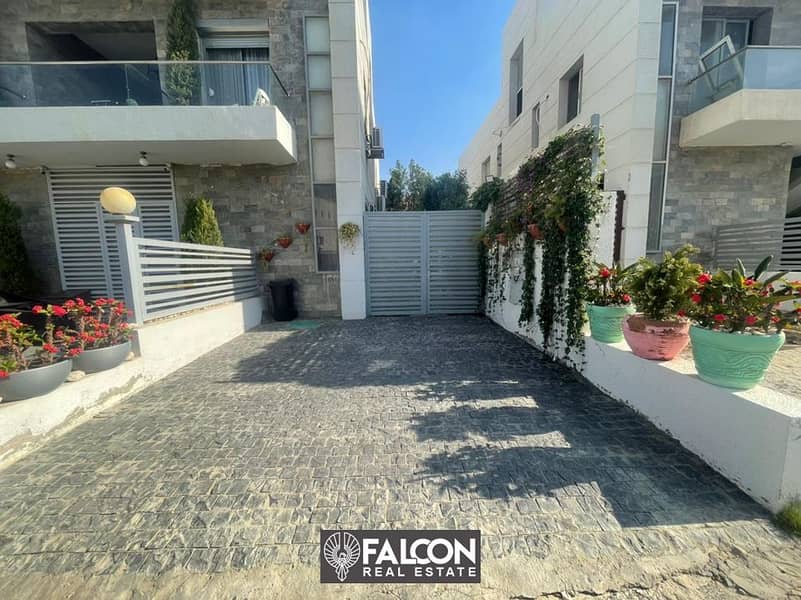 For sale apartment in a strategic location in front of Cairo Airport directly on the Suez Road   Apartment on the facade with the best location and di 6