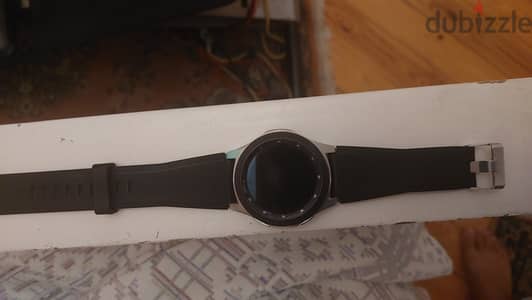 Samsung galaxy watch بحالة جيدة