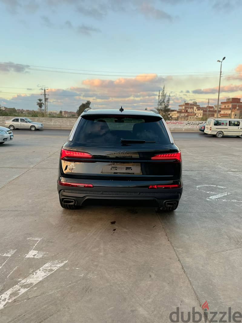 Audi Q7  45-TFSI Quattro 8