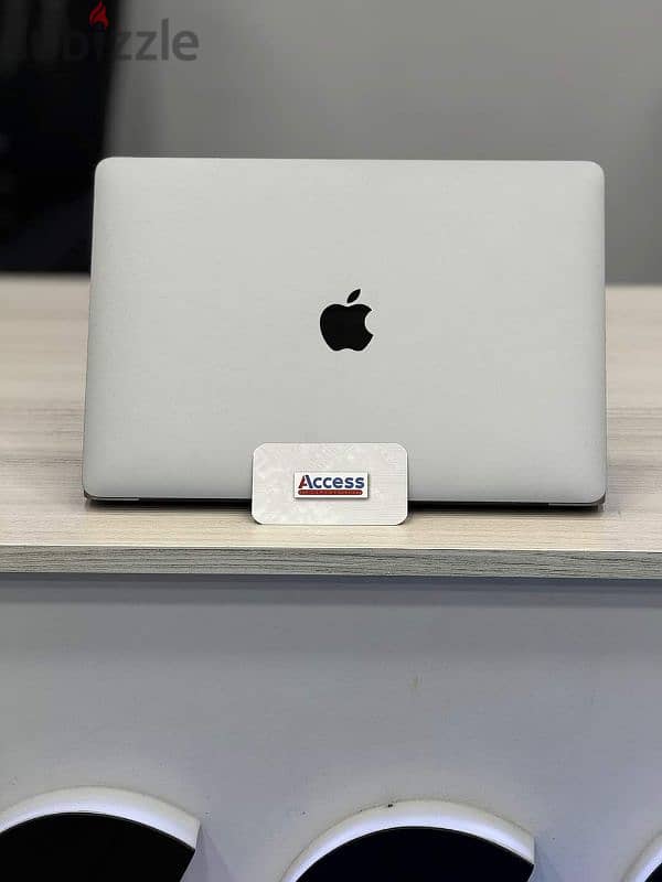 MacBook Pro 2020 بحالة الزيرو ضمان سنة 4