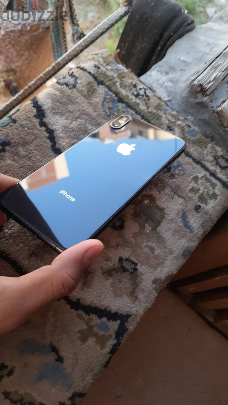 iPhone xs max 3