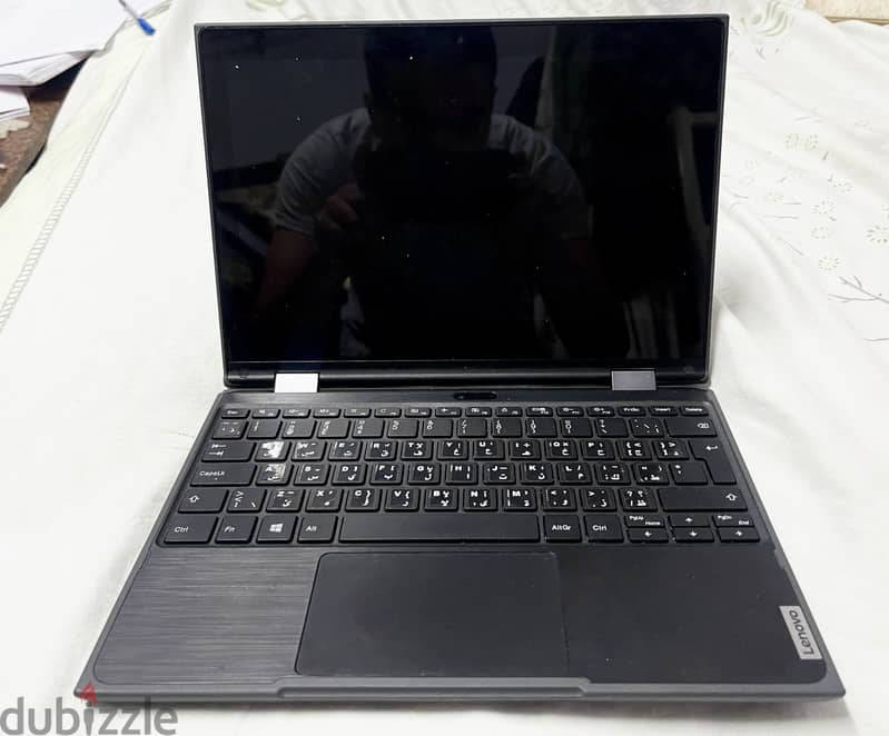 Laptop Lenovo touch screen rotates 360 degrees 1