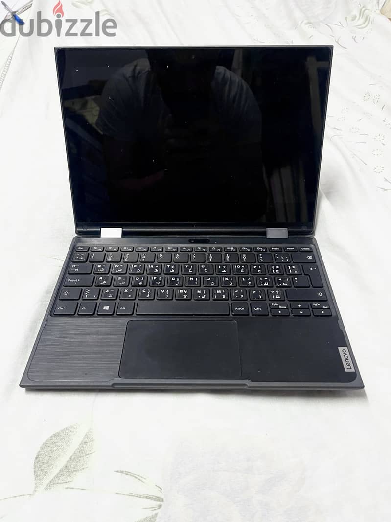 Laptop Lenovo touch screen rotates 360 degrees 2