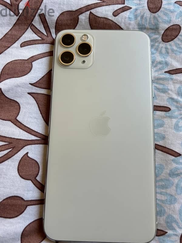 iPhone 11 Pro Max 256 g للبيع 7