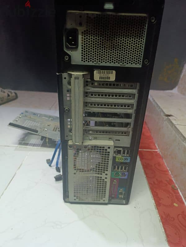 كمبيوتر Dell T3500 من غير كارت 2