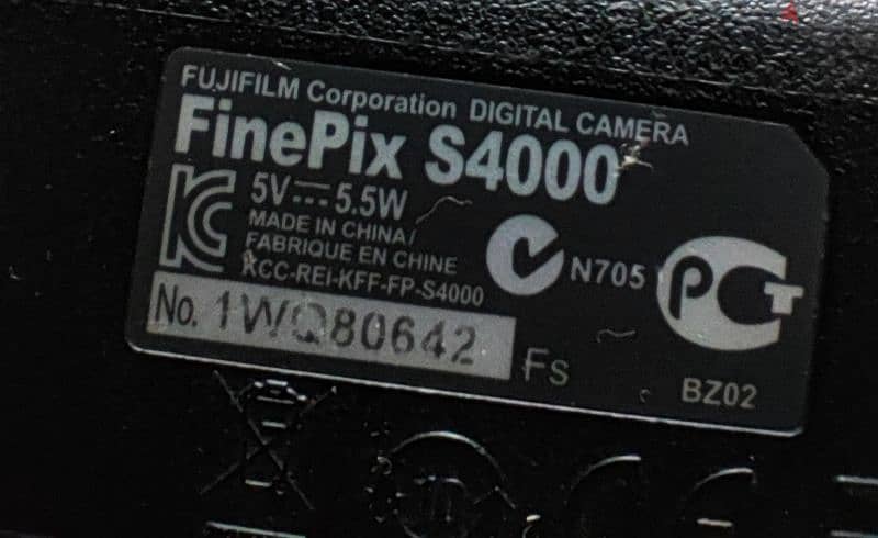 FUJIFILM FINEPIX S4000 كاميرا 6