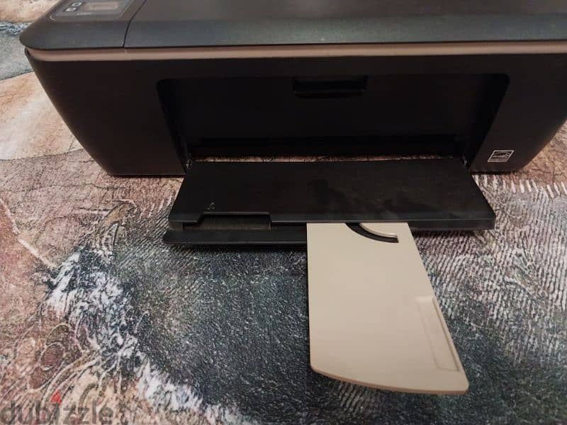 printer + scanner HP Deskjet 2516 حالة ممتازة 2