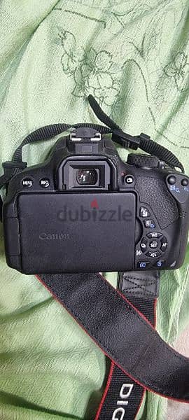 Canon D700 Like new 1