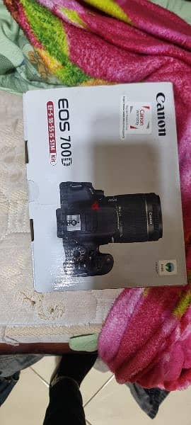 Canon D700 Like new 3