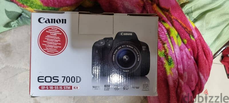 Canon D700 Like new 4