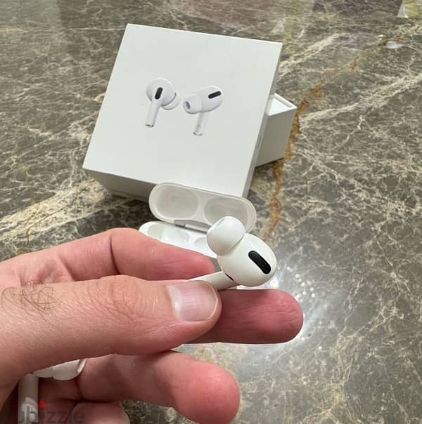 AirPods Pro 1 السعر قابل للتفاوض 1