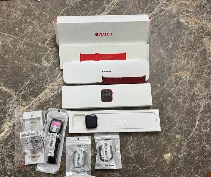 Apple Watch series 6 - 44mm Red 0