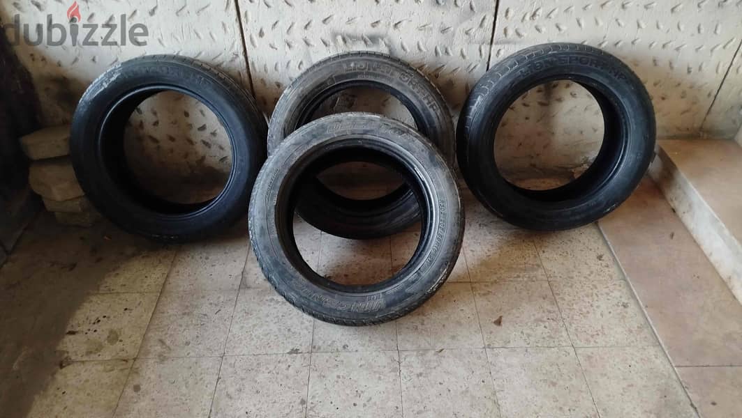 اربع كاوتشات تايلاندى مستعملة بحالة جديدة مقاس 205/55R16 1