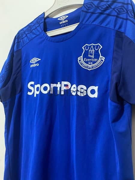 Original Everton Home Shirt 17/18 - Large 1