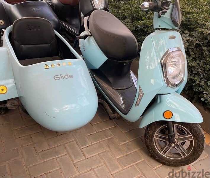 Glide G1 - Electric Scooter 2