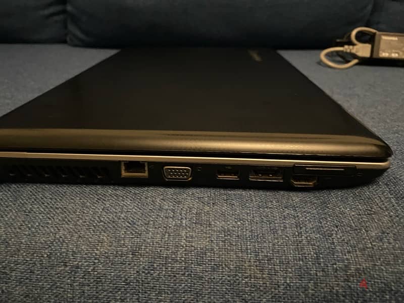 lenovo laptop and  hp mouse 4