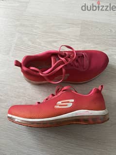 حذاء skechers مقاس 37.5