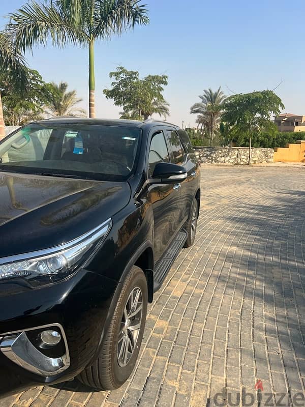 Toyota Fortuner 2019 4