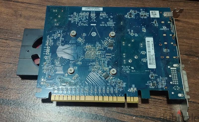 فيجا Amd Radeon R9 350 2G DDR5 للبيع 0