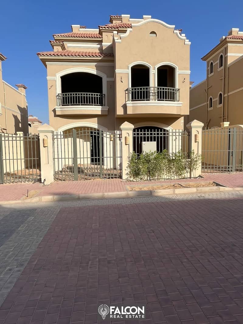 Townhouse villa for sale, immediate receipt, in La Vista, El Patio Prime, Shorouk 6