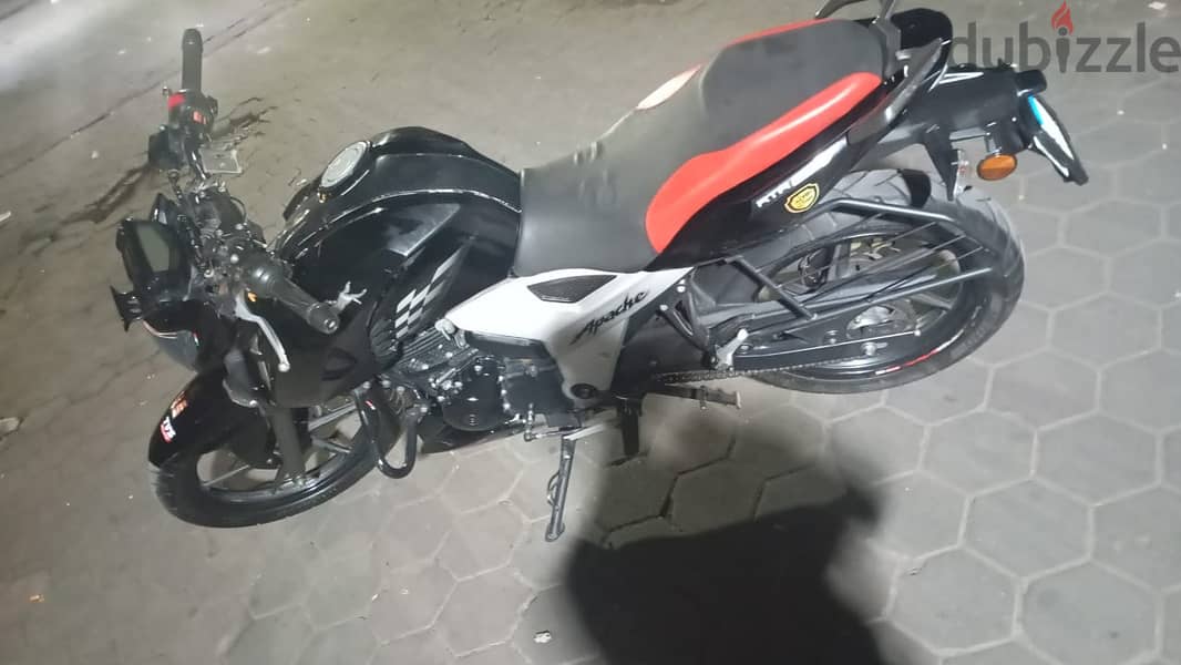 TVS APATCHI RTR 160 4V 8