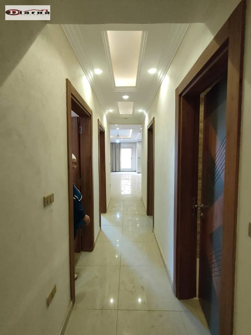 Ultra deluxe finishing apartment with air conditio 4