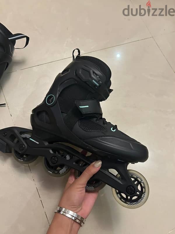 DECATHLON Roller blades/ skates  بتيناج ديكاتلون 3