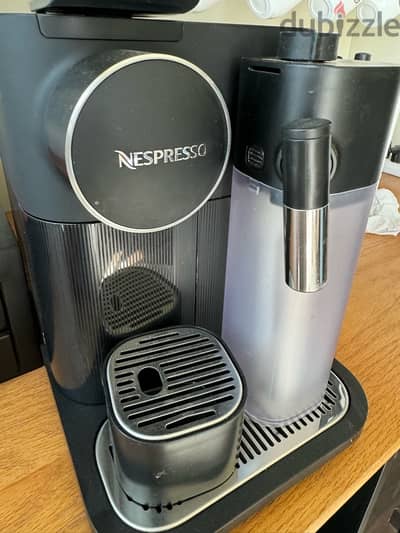 ماكينة نيسبريسو جران لاتيسيما سوداء nespresso gran lattissima black