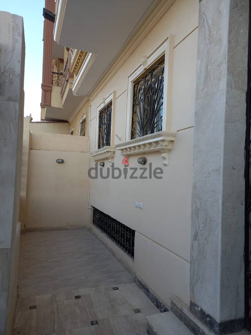 عمارة لقطة متشطبة بالكامل بجاردن هوم Fully finished building for sale 8