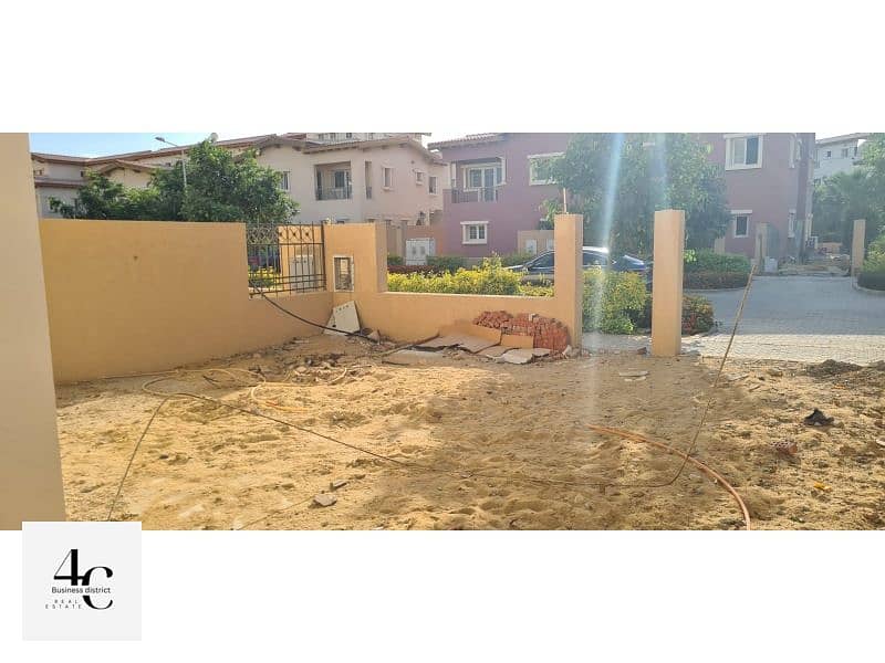 Townhouse 215m With The Lowest Price For Sale With The Lowest Down payment And Installments In Hyde Park Fifth Settlement 7