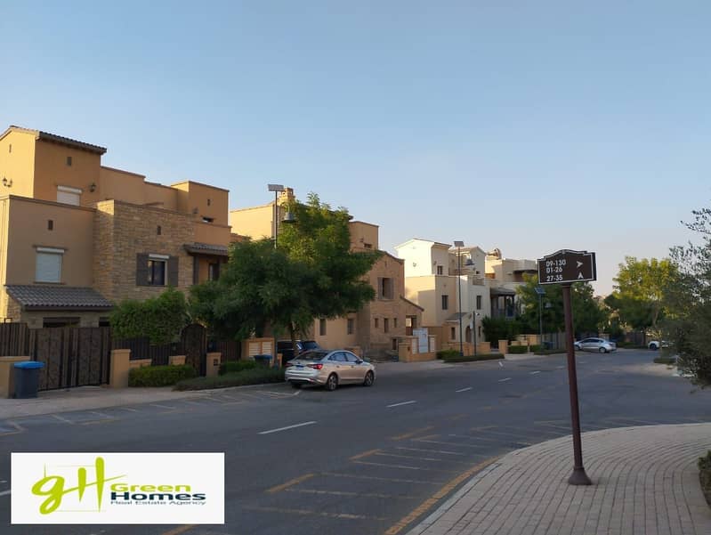 Town House With installments In Mivida New Cairo 4