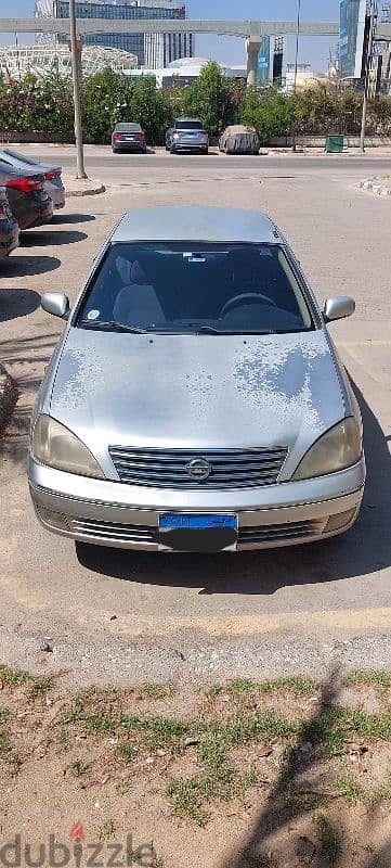 Nissan Sunny 2010 13