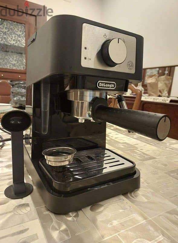 Delonghi coffe maker ماكينه اسبريسو 2