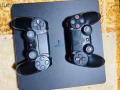 playstation 4 in very good condition