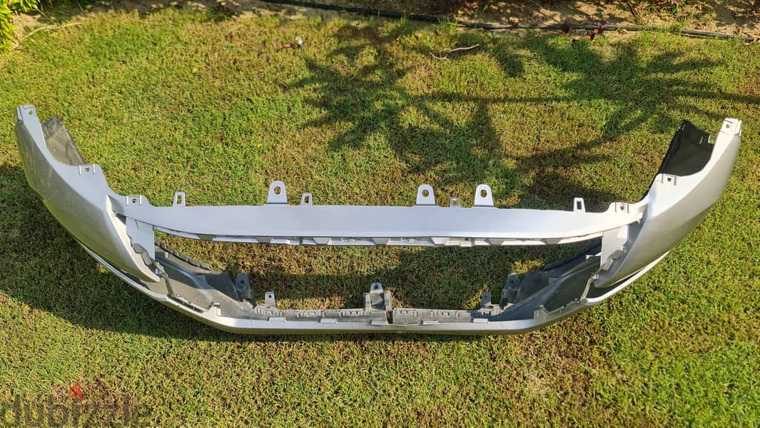 Front Bumper Toyota Fortuner اكصدام امامي 1