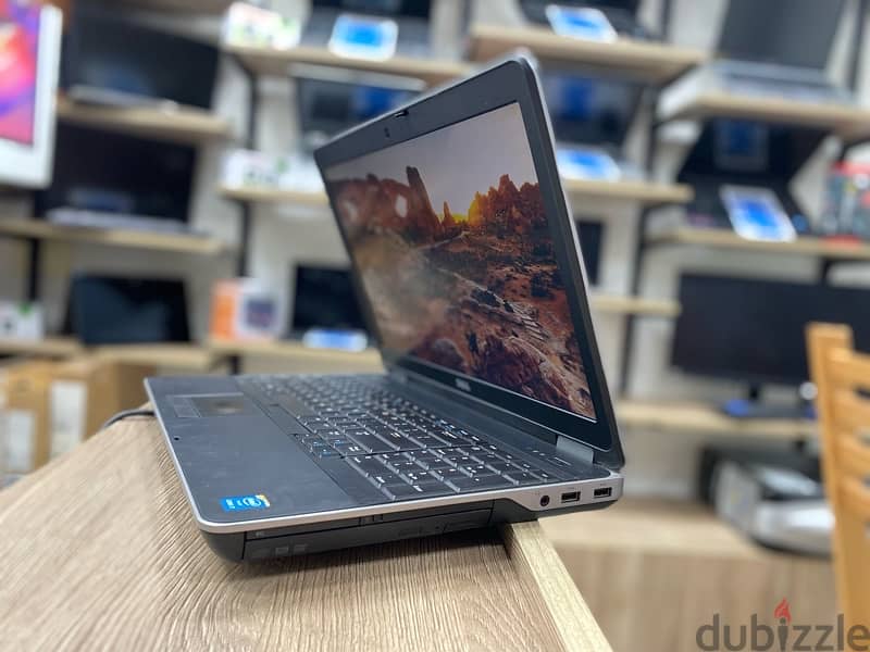 اى سيفن للكمبيوتر واللابتوب // DELL 6540 i7 MQ 8/500/amd 2 GB 0