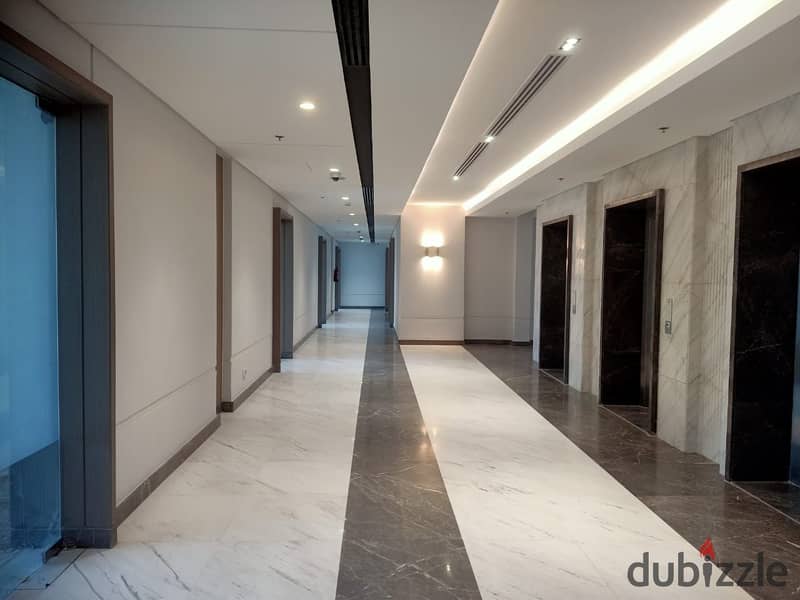 Administrative office for sale, immediate receipt in installments, headquarters in the Smart Village, 438 meters next to Sheikh Zayed and near the 26t 1