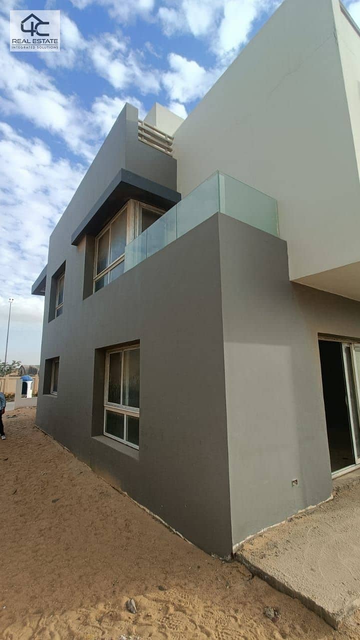 Twin house 300m + 250m in Hyde Park  immediate delivery view landscape 4