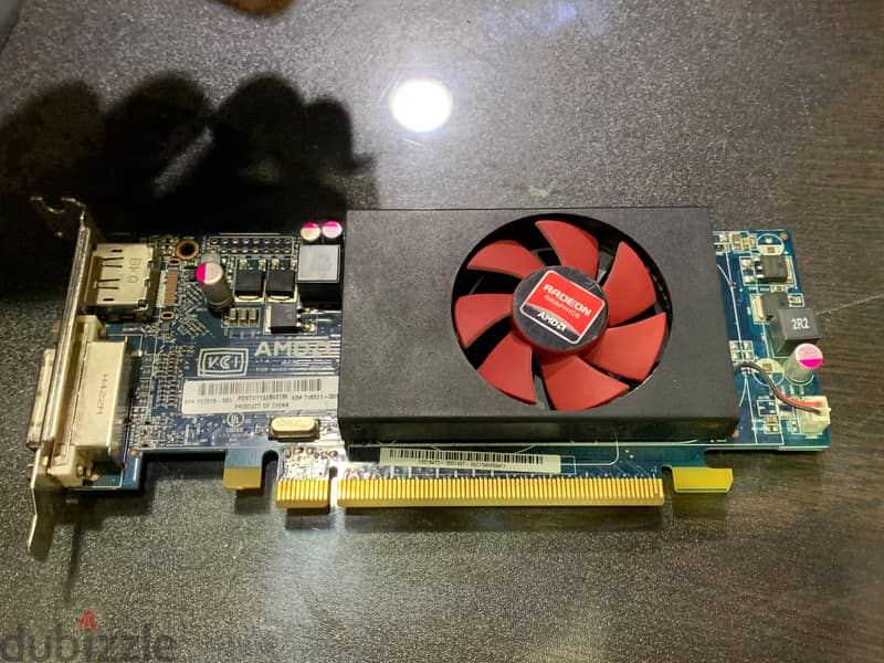 AMD Radeon HD 8490 1giga 0