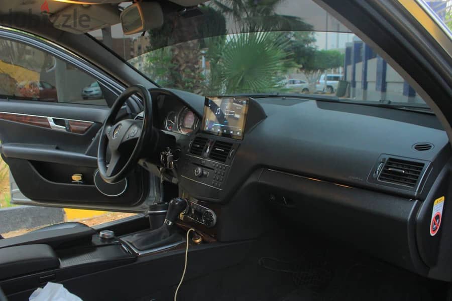 مرسيدس بنز سي 180 2009 Mercedes-Benz C180 7