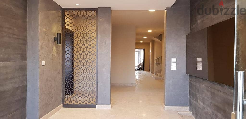 شقة للبيع بكمبوند ذا ادرس ايست Apartment for sale at The Address East 3