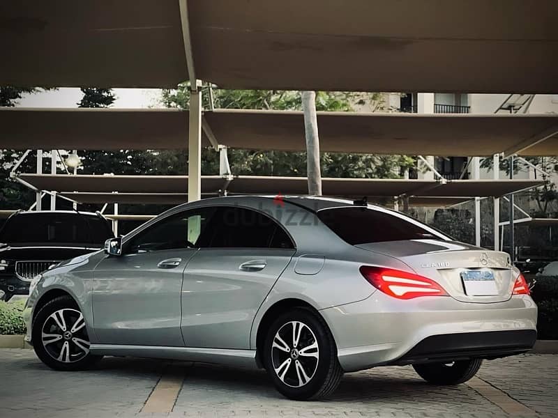 Mercedes-Benz CLA 180 2019 فقط ٤ الاف كم نادره 5