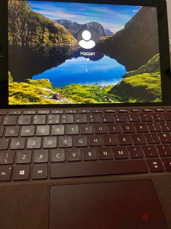 Microsoft surface go 1 3