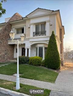 Villa 550 m for sale in installments over 7 years in Mountain View 0